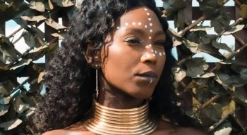GOLDEN LADY