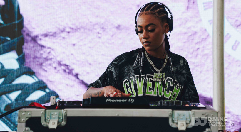 THEBOY.SOLANGE