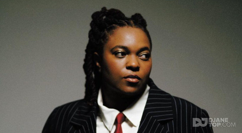 KALEENA ZANDERS