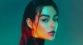 LAUREN MIA