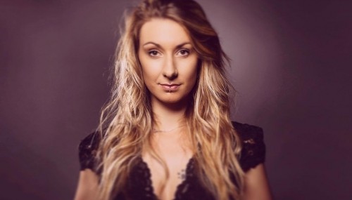 Image publishing: Fresh release from DJ Alice Reize - “Shamaning” is OUT NOW!