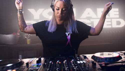 Image publishing: Check out special Mix by DJ Sam Divine for Defected Radio Show on DjaneTop!