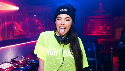 Image publishing: DIM MAK Studios Radio Guest Mix with DJ Rhiannon Roze is up on our website!