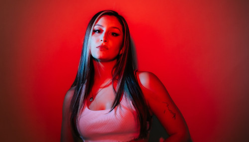 Image publishing: New release "Feel Your Energy" by DJ Venessa Michaels , NO BILLS is OIT NOW! 