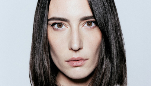Image publishing: DJ Amelie Lens Radio Show 001 is up on our website!