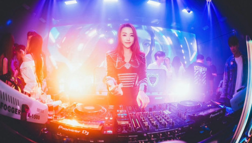 Image publishing: New Deep House Remix "KISS GOODBYE" by DJ Nicole Chen is OUT!