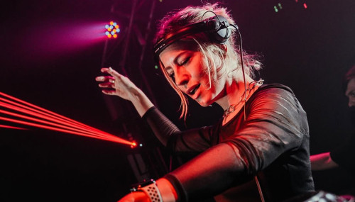 Image publishing: Guest Mix EGE. 347 with DJ Victoria Engel on our website!