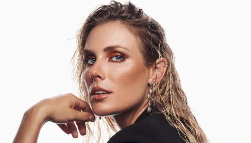 Image publishing: 'Bounce' EP by DJ Anna Reusch is OUT NOW!