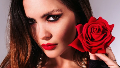 Image publishing: The latest release "Essence" by DJ Lara Klart is OUT!