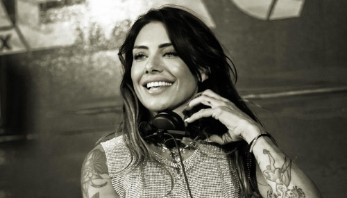 Image publishing New Remix by DJ Maeva Carter on Now We Are - Hans Zimmer is OUT!