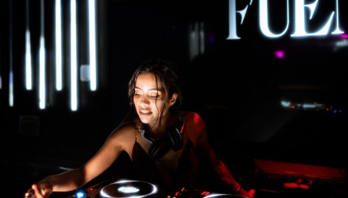 Image publishing New Edit by DJ Lupe Fuentes on Rosalia X Nicole Moudaber - Berghain is OUT!