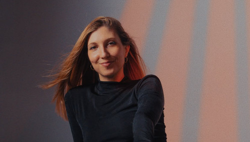 Live set by Lucy Snake from Ushuaia Ibiza on our website!
