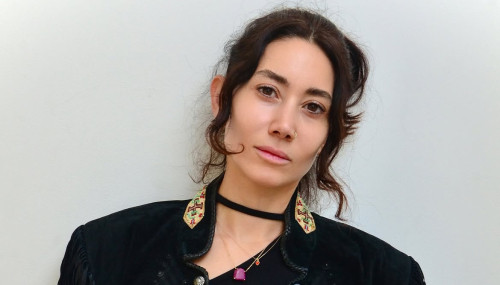 'Hold Me Close' EP by Elif & Fur Coat is OUT!