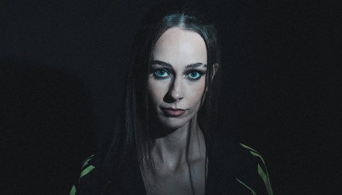 New release "MONIKATER" by Mary B & NNOXIUS is OUT NOW!
