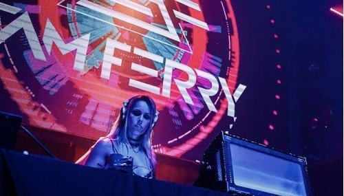 Image publishing: CHECK OUT NEW REMIX FOR "VALERIE" BY DJ SAM FERRY  